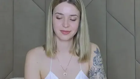 Touch_me — Stripchat recorded stream image, 28.06.2025 16:10
