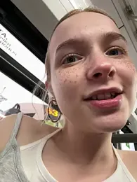 Baby_Tiny — Stripchat recorded stream image, 28.06.2025 17:10
