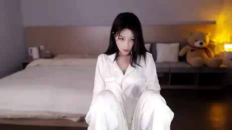 Lucky-baby — Stripchat recorded stream image, 11.02.2025 13:40