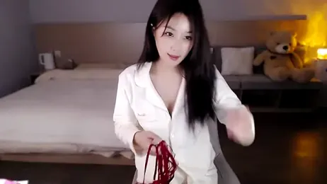 Lucky-baby — Stripchat recorded stream image, 11.02.2025 13:40