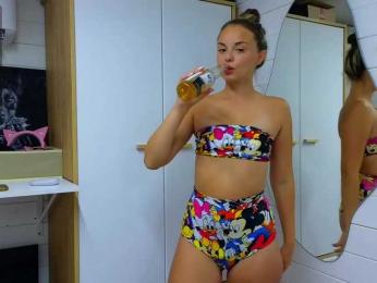 misss-vikki — Bongacams recorded stream image, 30.06.2025 07:20