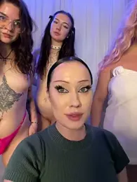 RollingGirls — Stripchat recorded stream image, 30.06.2025 13:00
