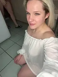 MrMrsRight — Stripchat recorded stream image, 11.02.2025 17:00