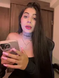 Sarasanders_4 — Stripchat recorded stream image, 02.07.2025 00:40