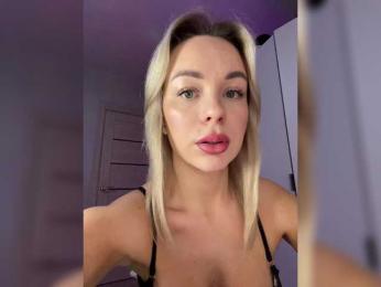 Mila-m — Bongacams recorded stream screenshot (11 Feb 2025)