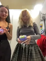 Cum_girlss — Stripchat recorded stream image, 04.07.2025 05:10