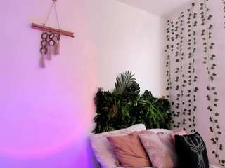 karlyee — Camsoda recorded stream image, 05.07.2025 16:20