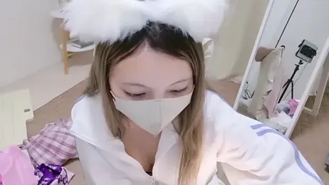 AZUnyan_ — Stripchat recorded stream image, 05.07.2025 18:20