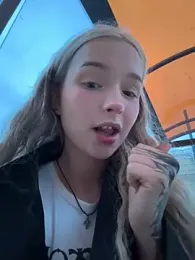 Baby_Tiny — Stripchat recorded stream image, 08.07.2025 16:00