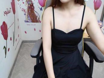 Angela19 — Bongacams recorded stream image, 08.07.2025 21:40