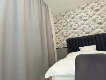 ehotlovea — Chaturbate recorded stream screenshot (12 Feb 2025)