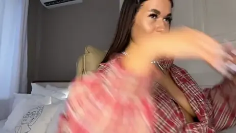UrLillShy — Stripchat recorded stream image, 10.07.2025 01:10