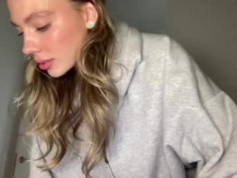 angel_from_sky — Chaturbate recorded stream screenshot (12 Feb 2025)