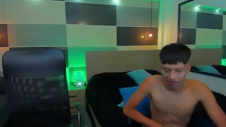 Juan_Nd_Steven — Stripchat recorded stream image, 16.07.2025 04:30