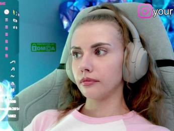 VikkiExtraCheese — Bongacams recorded stream image, 15.07.2025 21:30