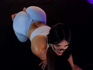 lady-brownn — Camsoda recorded stream image, 18.07.2025 11:40