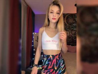 ilittleheart — Bongacams recorded stream image, 12.02.2025 17:10