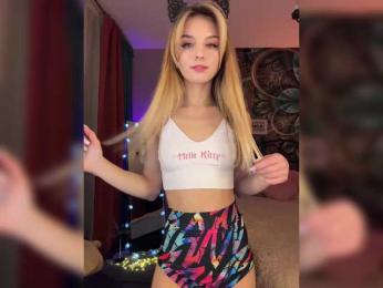 ilittleheart — Bongacams recorded stream image, 12.02.2025 17:10