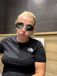 Strongqueen — Stripchat recorded stream image, 20.07.2025 16:20