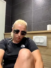 Strongqueen — Stripchat recorded stream image, 20.07.2025 16:20