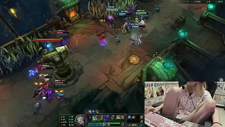 SNAKEgirlQAQ — Stripchat recorded stream image, 20.07.2025 18:10