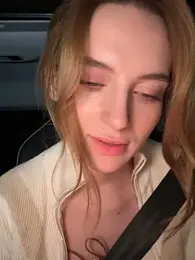 -AngelAri- — Stripchat recorded stream image, 12.02.2025 19:40