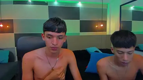 Juan_Nd_Steven — Stripchat recorded stream image, 23.07.2025 03:50