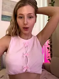 LunaRase — Stripchat recorded stream screenshot (23 Jul 2025)