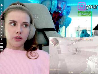 VikkiExtraCheese — Bongacams recorded stream image, 23.07.2025 18:00