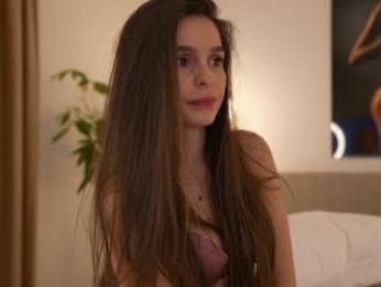 dovia — Chaturbate recorded stream image, 27.07.2025 06:30