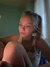 AnastasiaAniess — Stripchat recorded stream screenshot (13 Feb 2025)