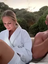 Isabella_kiko — Stripchat recorded stream screenshot (28 Jul 2025)