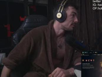 tickle_my_pickle07 — Chaturbate recorded stream image, 27.01.2025 04:30