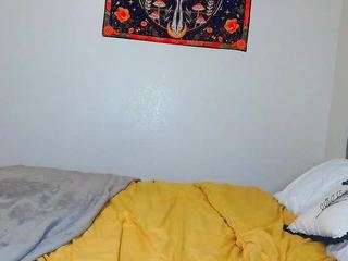 tighttinymilf — Camsoda recorded stream screenshot (04 Aug 2025)