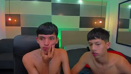 Juan_Nd_Steven — Stripchat recorded stream image, 05.08.2025 04:00
