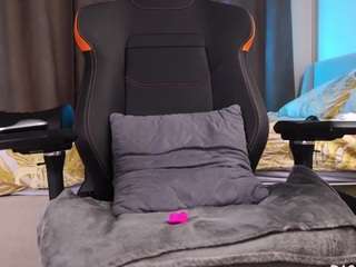 yourfeetmodel — Camsoda recorded stream image, 07.08.2025 02:50