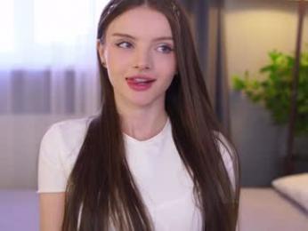 bellacle — Chaturbate recorded stream image, 08.08.2025 07:50
