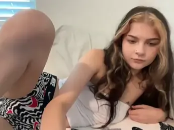 kykybaby4444 — Stripchat recorded stream screenshot (08 Aug 2025)