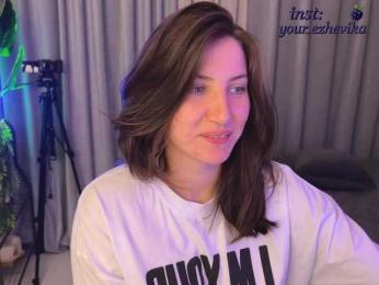 EzheVika — Bongacams recorded stream screenshot (09 Aug 2025)