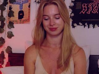 Emma Wilde — Flirt4free recorded stream image, 09.08.2025 14:40