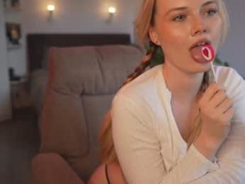 your_kat — Chaturbate recorded stream screenshot (10 Aug 2025)