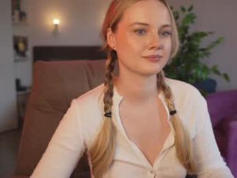 your_kat — Chaturbate recorded stream screenshot (10 Aug 2025)