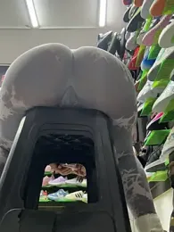 kim_monti — Stripchat recorded stream screenshot (14 Feb 2025)