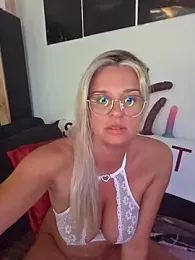 SpicyVicky — Stripchat recorded stream image, 12.08.2025 05:00