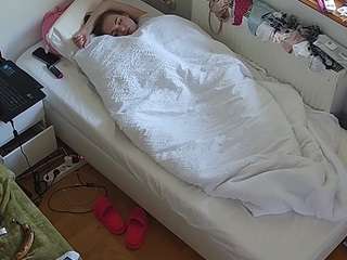 voyeurcam-julmodels-bed-7 — Camsoda recorded stream image, 07.08.2025 18:00