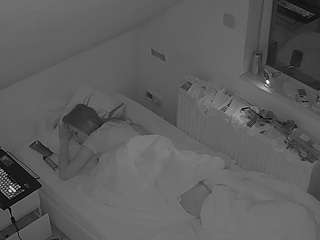 voyeurcam-julmodels-bed-7 — Camsoda recorded stream image, 07.08.2025 18:00
