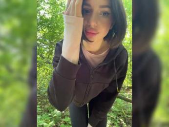 BabyDarii — Bongacams recorded stream image, 13.08.2025 06:20