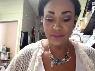 lushdiamondz — Camsoda recorded stream image, 13.08.2025 12:10