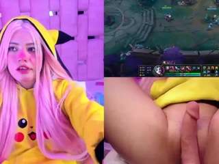 lilapop4 — Camsoda recorded stream image, 13.08.2025 13:20