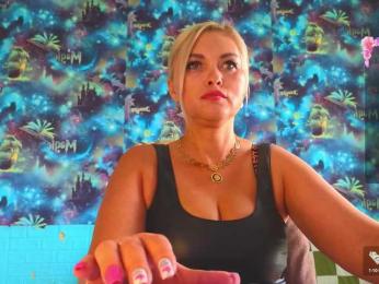 Mistress-Gwen — Bongacams recorded stream image, 15.08.2025 04:20
